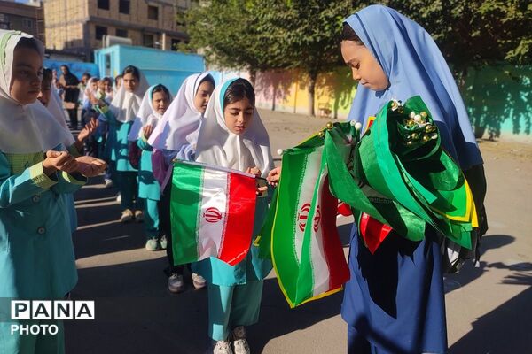 اول مهر؛ زنگ آغاز سال تحصیلی درمدرسه شهیدمعظم