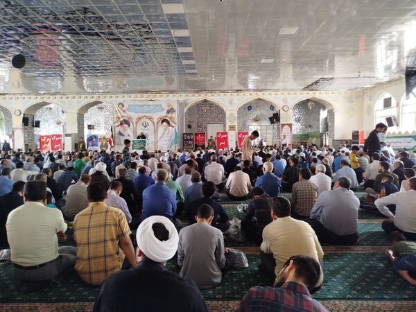 برپایی نماز جمعه در شهرستان کاشمر