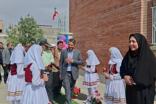 زنگ مهر در مدارس فریمان