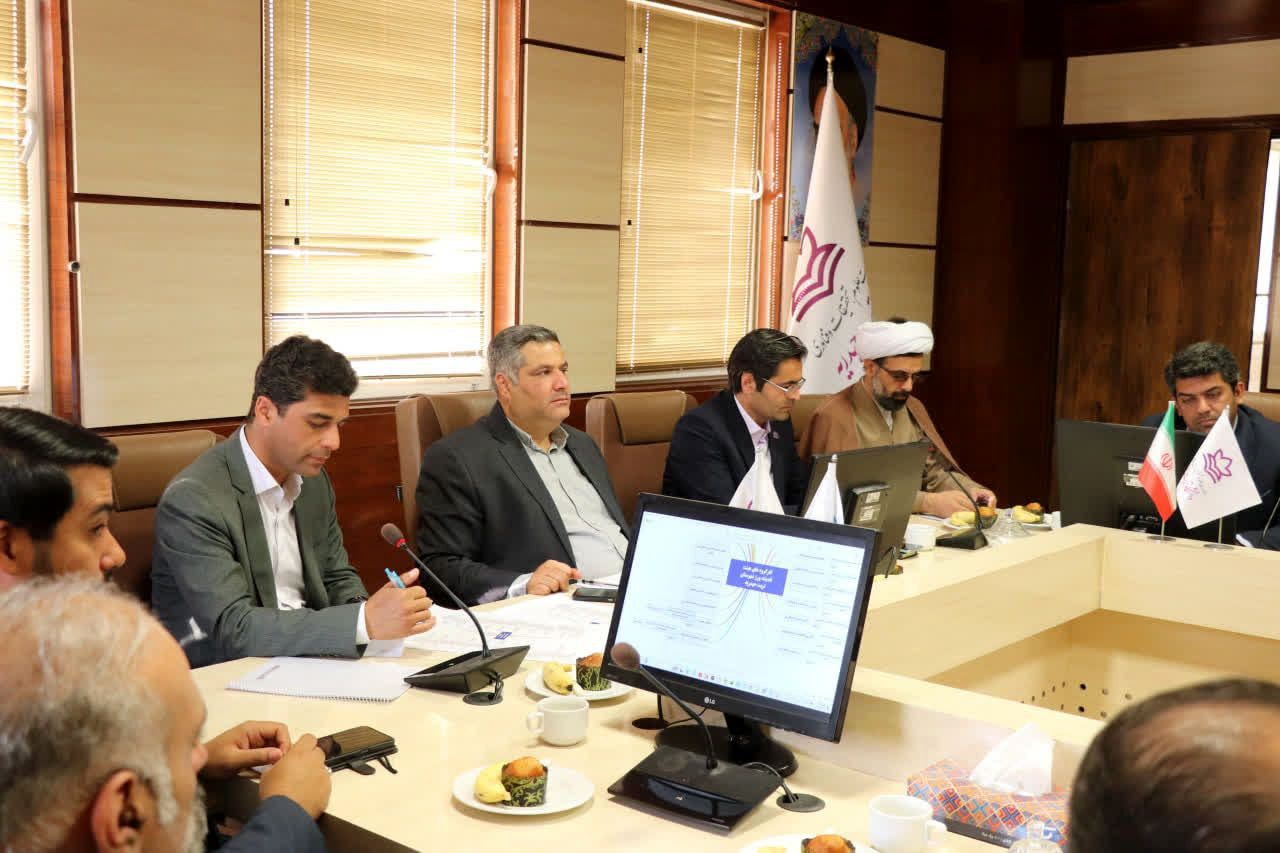 جایگاه ویژه نخبگان در تصمیم‌سازی و حل مسائل شهرستان