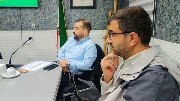 نشست گفت‌وگوی کتاب محور" ایرانی‌ها چه رویایی در سر دارند؟" در یاسوج