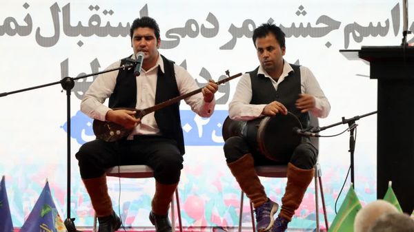 جشن مردمی استقبال نمادین ورود امام