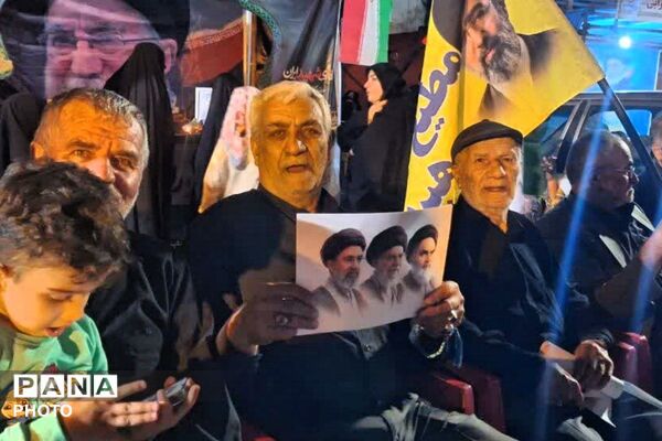 پیمانِ ایستادگی در میدانِ معلم؛ طنین لبیکِ فیروزکوهی‌ها