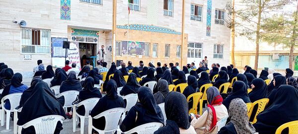 مجمع عمومی انجمن اولیا و مربیان دبیرستان میثاق کاشمر