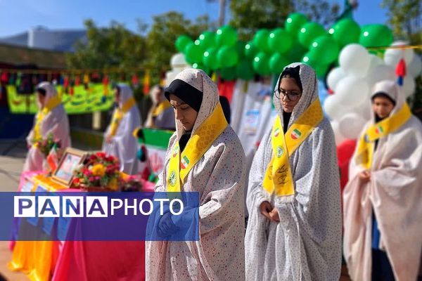طنین زنگ انقلاب در مدرسه فرزانگان شهرستان باشت