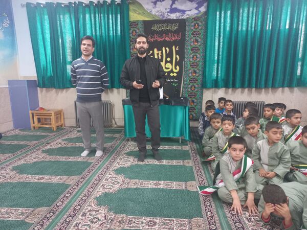 رئیس سازمان بسیج دانش‌آموزی شهرستان قدس مهمان دانش‌آموزان دبستان شهید رجایی 