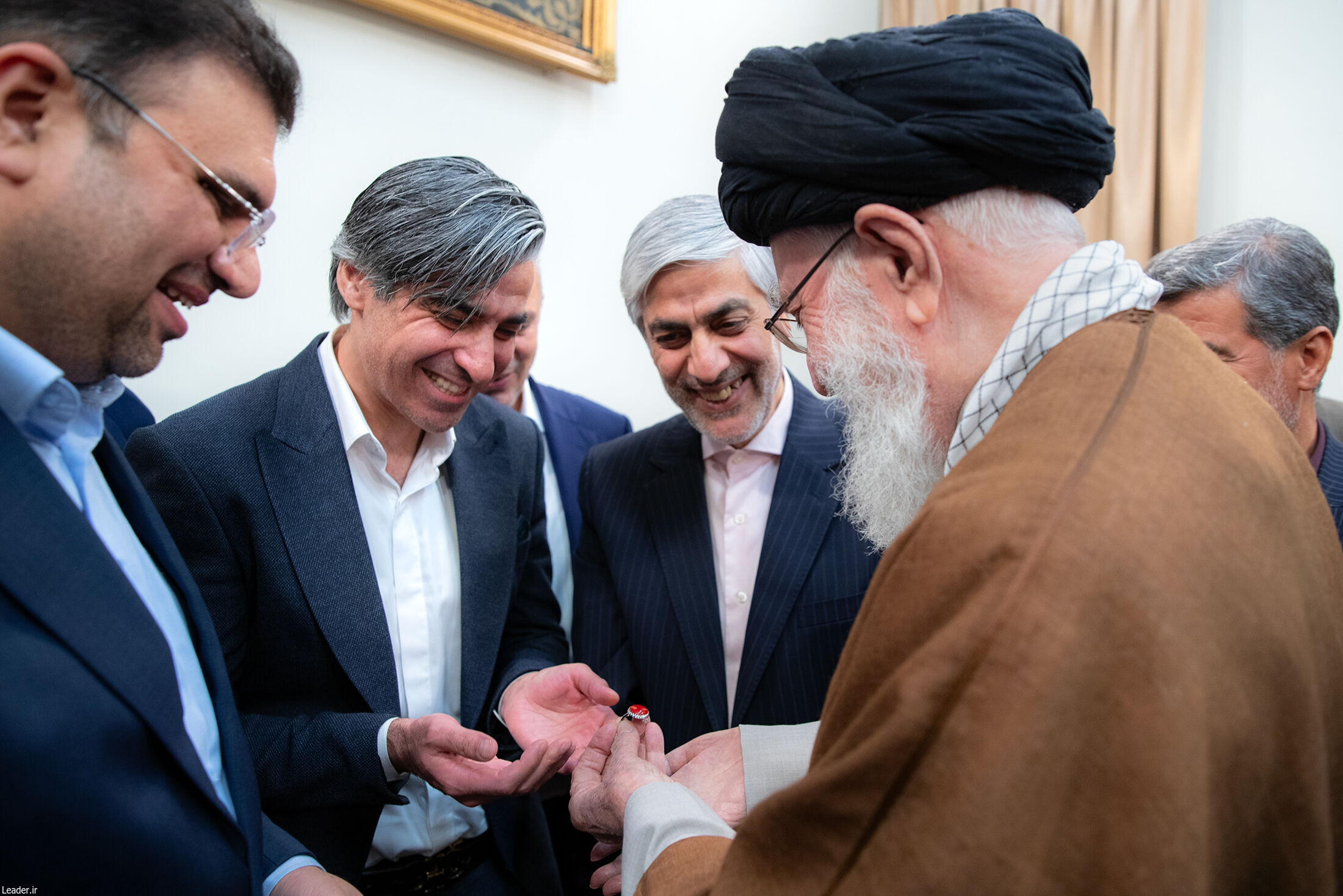 دیدار اعضای تیم ملی فوتسال با رهبر انقلاب