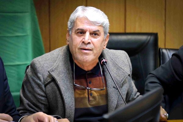 حضور فداکارانه معلمان  در کلاس‌های درس