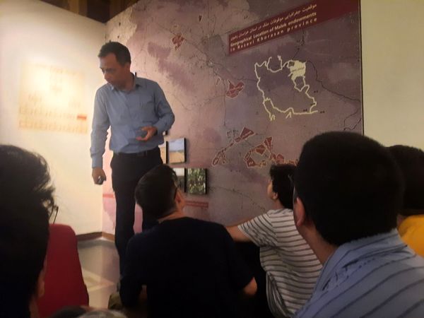 بازدید از موزه ملک و شرکت در همایش علوم انسانی توسط دانش‌آموزان علامه حلی ۵