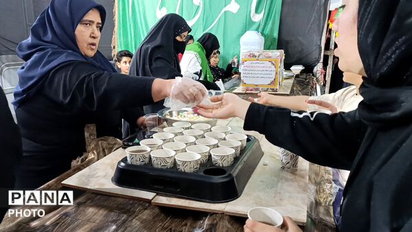 تجمع گسترده در خیابان‌ها و میادین اصلی شهر پلدختر 
