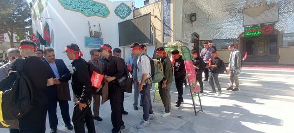 بدرقه دانش‌آموزان اعزامی به پیاده‌روی اربعین 