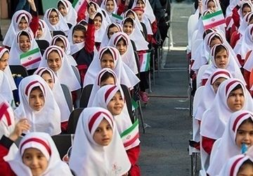 شکوفایی لبخندها در دبستان الزهرا صفاشهر 