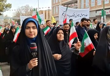 راهپیمایی عزت و اقتدار 22 بهمن در قم
