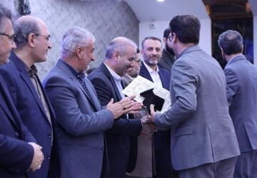 آئین تجلیل از گنجینه های آینده‌ساز آموزش و پرورش شهرستان اسلامشهر