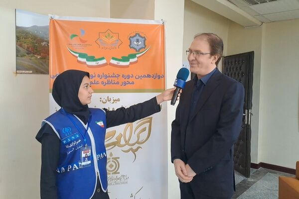 مناظره صرفاً یک طرح یا رقابت نیست