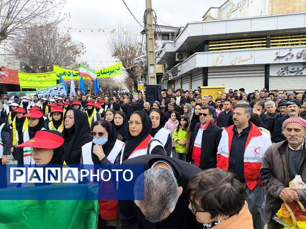 شکوه حضور مردم بانه در راهپیمایی 22 بهمن