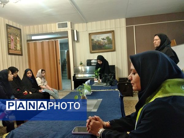 آموزش مقدماتی خبرنگاری در کانون ١۵ خرداد ناحیه ٣ آغاز شد