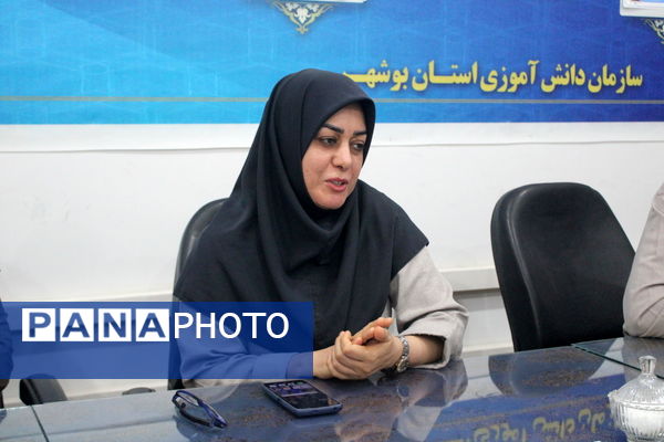 جلسه هم‌اندیشی کارکنان سازمان دانش‌آموزی استان بوشهر