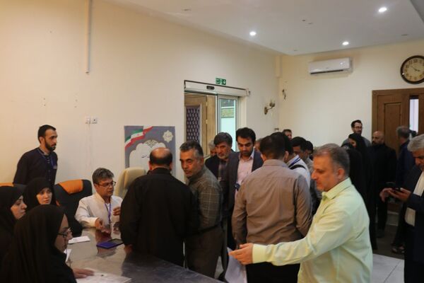 اتاق کنترل وضعیت ستاد انتخابات شهر مشهد در دور دوم انتخابات ریاست جمهوری 