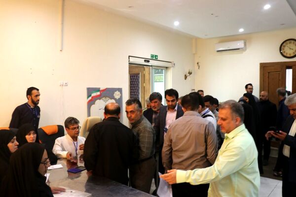 اتاق کنترل وضعیت ستاد انتخابات شهر مشهد در دور دوم انتخابات ریاست جمهوری 