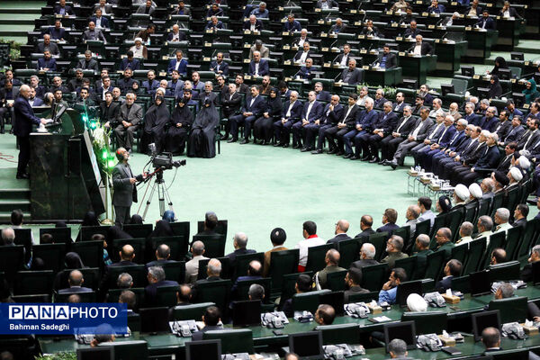 مراسم پاسداشت شهدای خدمت در مجلس