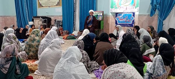 مراسم شبی با نهج البلاغه در اعتکاف مسجد جامع روستای نقاب خلیل آباد
