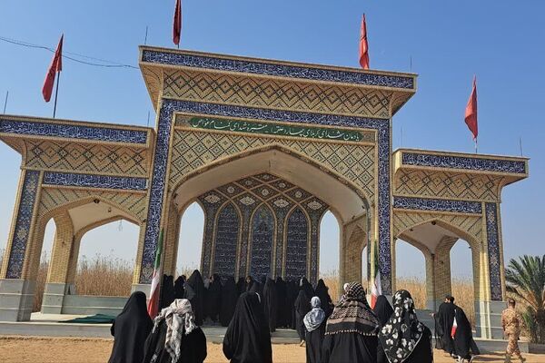 لحظات ناب در دیار نور، کنار شهدا 