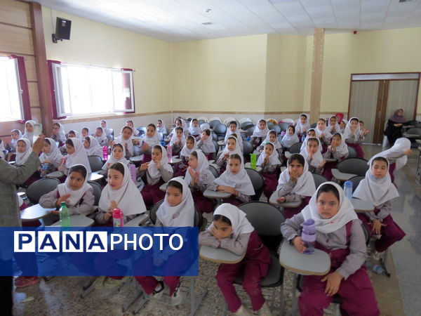 جشن الفبا در مدرسه دخترانه امام خمینی(ره) بجنورد