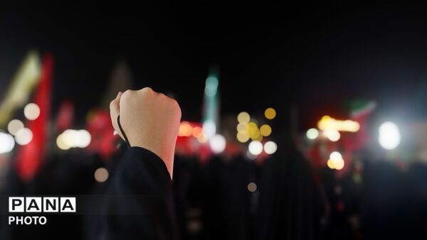 مردم قاب اصلی شهر در تجمعات