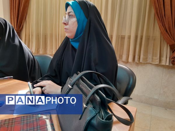 دوره تربیت معلم اقدام پژوهی در سطح نواحی مشهد