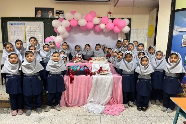جشن روز دختر در دبستان کوثر مشهد