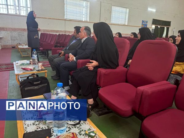 کارگاه توانمندسازی موسسان کودکستان‌های فاروج