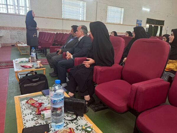 کارگاه توانمندسازی موسسان کودکستان‌های فاروج