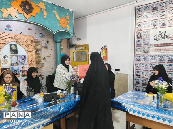 میزبانان فیزیکی، مهمانان مجازی، قاب‌بندی نوین هفته معلم در طلیعه شاهد