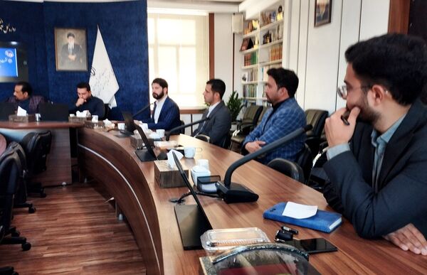 نشست هم‌اندیشی کارشناسان روابط عمومی با مدیر کل آموزش و پرورش خراسان رضوی