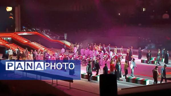 حضور دانش‌آموزان دبیرستان سردار سلیمانی در اجلاسیه شهدای دانش‌آموز استان البرز