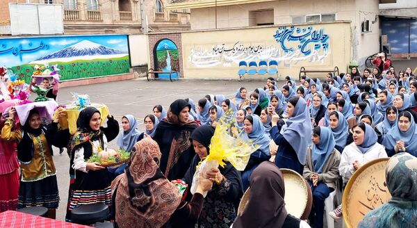 طلوع فرهنگ مازندران در دبیرستان شهید بهداشت قائمشهر