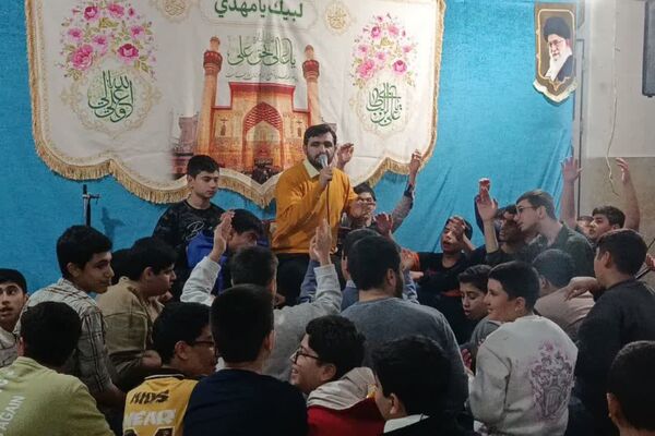 اعتکاف یعنی پاکی و صمیمیت 