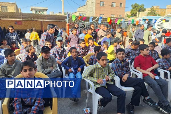 مسابقات قرآن دانش‌آموزان مقطع ابتدایی ناحیه۳ شیراز 