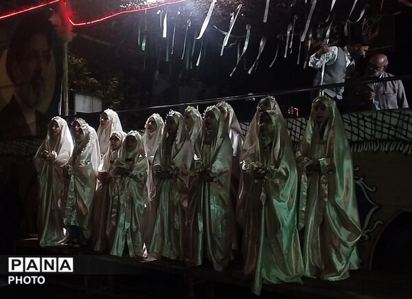 طنین شور و شعور نبوی در حسینیه امام خمینی نیشابور؛ عیدانه نوجوانان پانا در مهدِ عاشقی