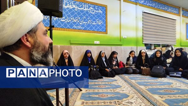 برپایی محفل انس با قرآن در آموزش و پرورش استان البرز 