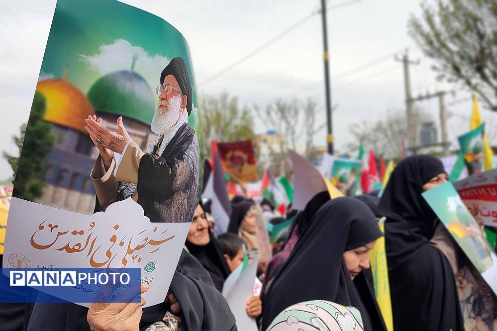 حضور پرشور مردم و مسئولان رباط کریم در راهپیمایی روز قدس