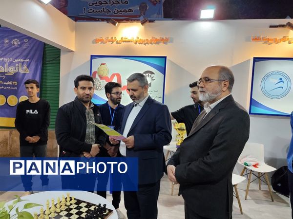 فعالیت غرفه منطقه ۱۰ شهرداری مشهد مقدس در جشنواره خانواده ورزش 
