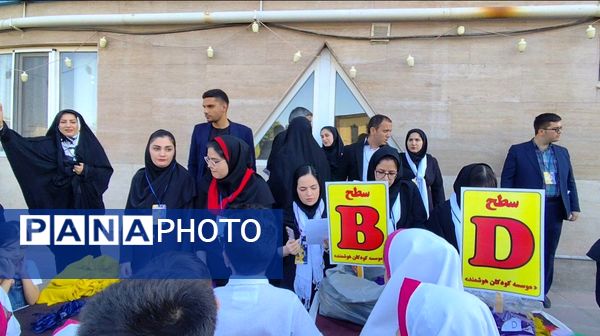 درخشش دانش‌آموز خبرنگار پانای استان مرکزی در مسابقه‌ کودکان هوشمند اراک