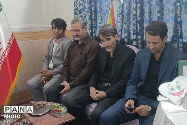 جشن رویش دندان کرسی در مدرسه پسرانه میثم