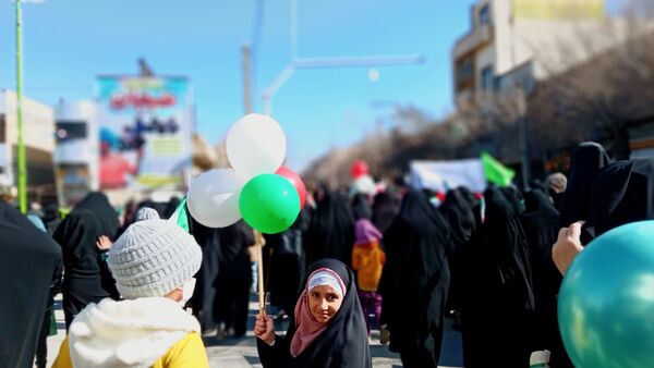 حضور حماسی مردم شهرضا در راهپیمایی 22 بهمن