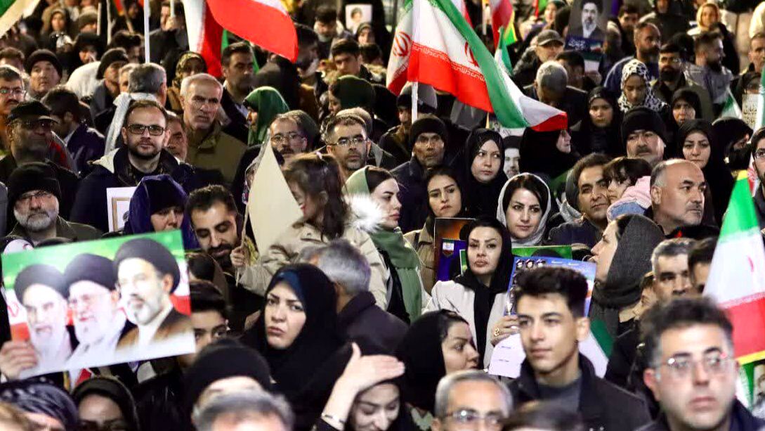 تجمع عظیم مردم کرج در خونخواهی امام شهید امت