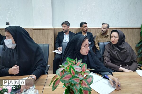 جلسه تبیین برنامه های پرورشی، فرهنگی - هنری و سازمان دانش آموزی