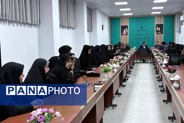 قدردانی از نقش بانوان در عرصه تعلیم و تربیت اسلامشهر