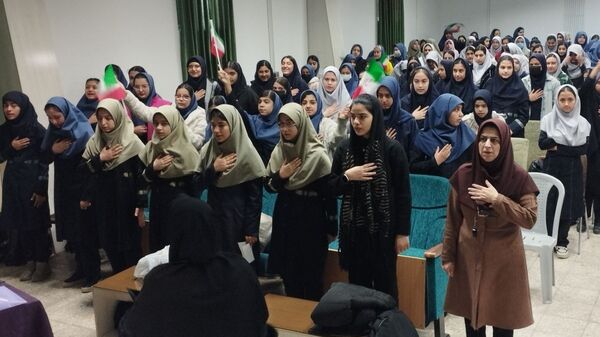 جشن ستارگان ویژه دانش آموزان برتر دبیرستان نورالهدی 